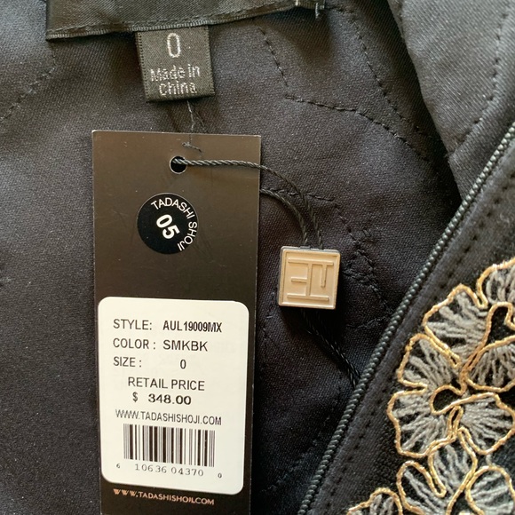 Tadashi Shoji Embroidered Cocktail Dress. 0. NWT. Black Gold Lace Bodice & Hem - Picture 13 of 15
